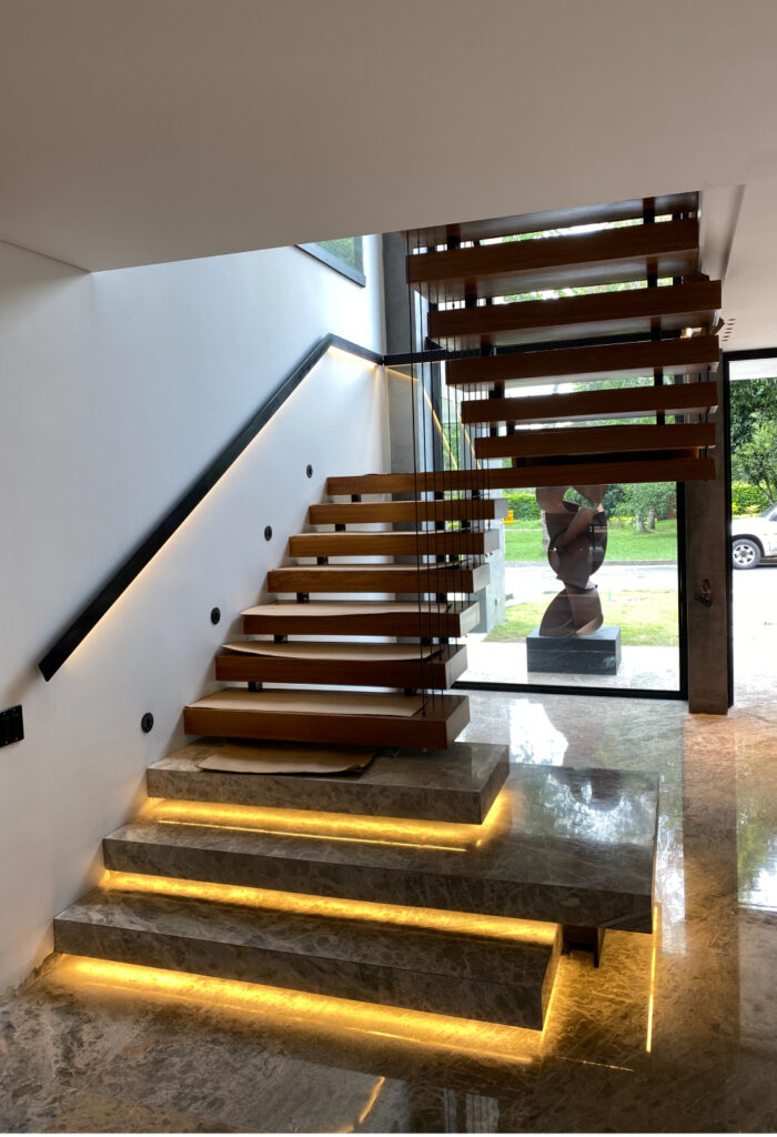 Acabados de madera en Cali - Escaleras de madera