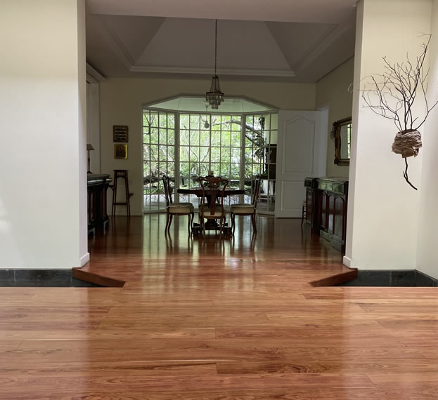 Mantenimiento de pisos de madera en Cali
